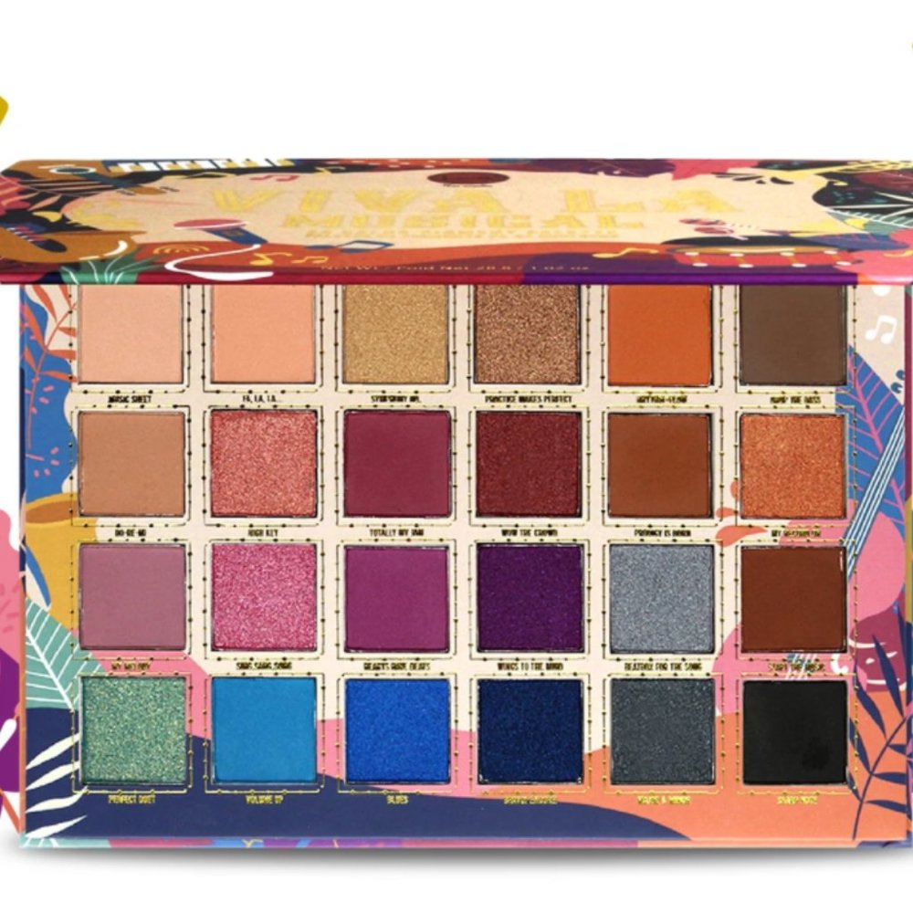 VIVA LA MUSICAL 24 COLOR PIGMENT PALETTE - J CAT BEAUTY